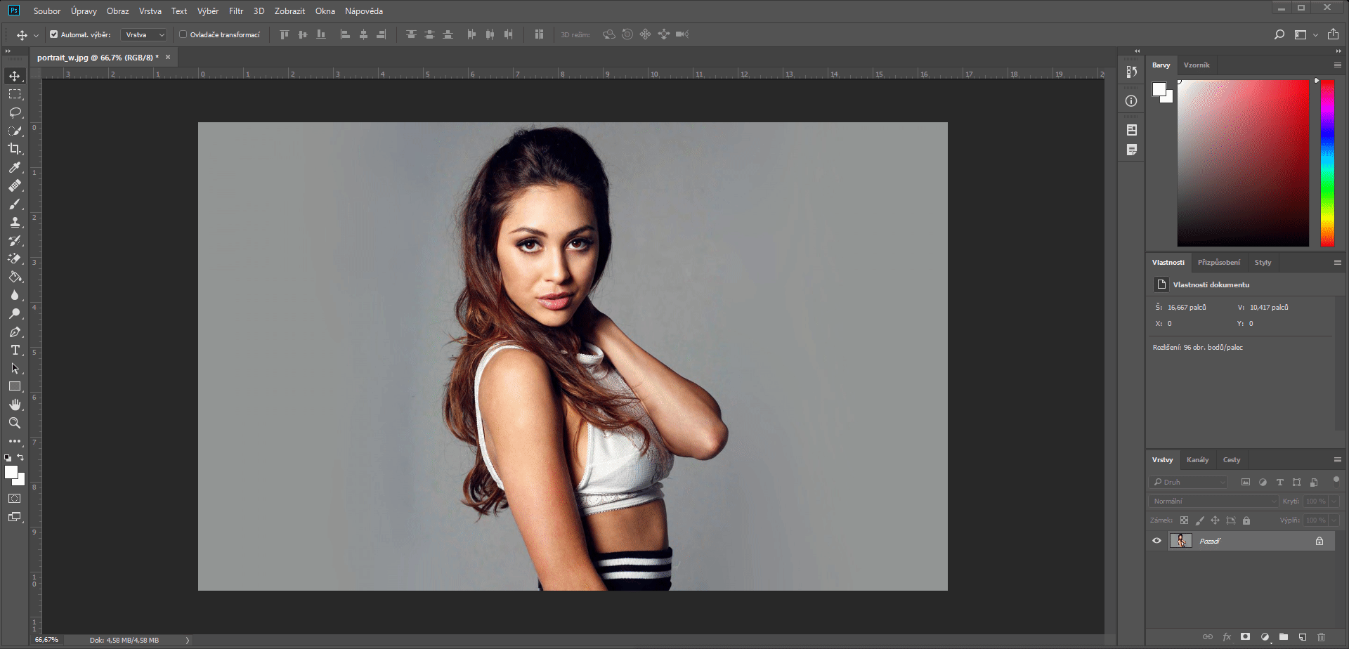 Výber postavy z fotografie v Adobe Photoshop - Základy Adobe Photoshop
